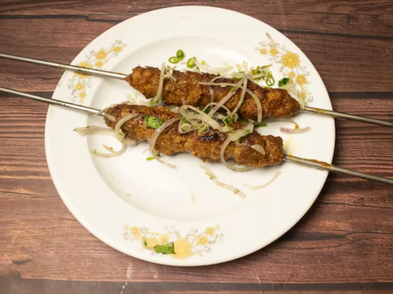 3 Chicken Seekh Kebab mit Minze-Joghurt