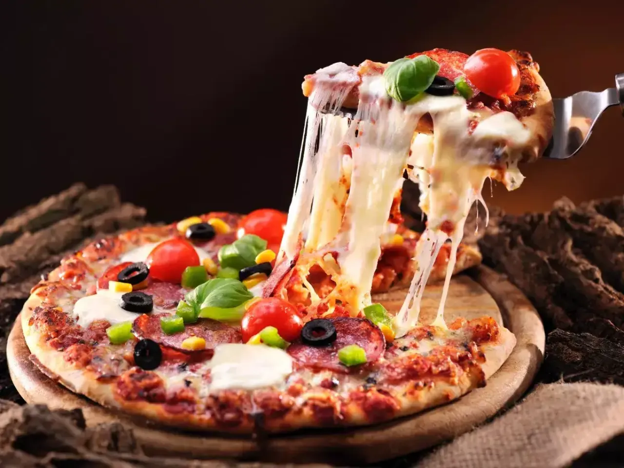Pizza Laziza
